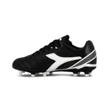 Championes de fútbol Diadora Tifosi Md Teen, color negro con detalles en blanco, con tapones.