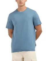 Remera de algodón de manga corta y cuello redondo, con diseño básico y minimalista. Presenta un pequeño logo de la marca bordado en el pecho.