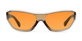 Lentes de sol con diseño envolvente de estilo deportivo y retro, con montura color camel y cristales de color naranja.