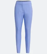 Pantalón de vestir rojo con corte cigarette, bolsillos delanteros y aberturas laterales en el ruedo.