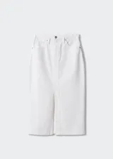 Falda midi de jean blanca, de corte recto, con cierre de cremallera y botón, trabillas, cinco bolsillos y abertura frontal.