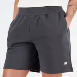 Short deportivo de felpa francesa, con ajuste relajado y talle medio. Presenta un diseño minimalista inspirado en los años 90.