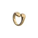 Anillo de aleación de metales bañado en oro 18k con diseño abierto en forma de espiral y extremos abultados de líneas orgánicas.