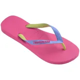 Ojotas Havaianas modelo Top Mix, con base negra y tiras bicolor en negro y blanco. Presentan el logo de la marca en relieve sobre las tiras y textura antideslizante en la plantilla.