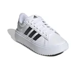 Championes Adidas Grand Court Platform, color blanco con detalles en negro, con suela de plataforma. Inspirados en el estilo deportivo de los años 70.