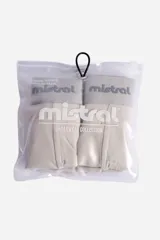 Pack de dos bóxers lisos de la marca Mistral, confeccionados en algodón con elastano. Presentan cintura elástica con el logo de la marca estampado y costuras reforzadas.