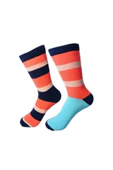 Pack de dos pares de medias de algodón de caña larga con diseño a rayas horizontales en tonos naranja, azul y rosa, y un par con talón y puntera en contraste.