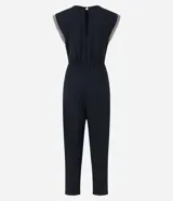 Mono largo de viscosa color negro, con cuello redondo, sisas anchas con detalle de punto y lazo en la cintura.