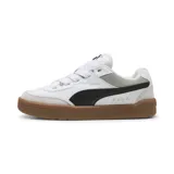Championes Puma Park Lifestyle SK8, color blanco con detalles en negro y suela marrón.