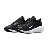 Championes Nike modelo In-Season TR 14, color negro con suela blanca y el logotipo de la marca en contraste.