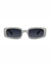 Lentes de sol con armazón rectangular de policarbonato en color gris y cristales polarizados negros con protección UV 400.