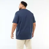 Camiseta de manga corta azul marino con cuello en V.