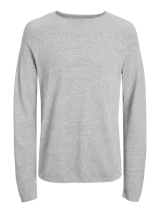 Sweater de punto gris claro melange, de manga larga y cuello redondo.