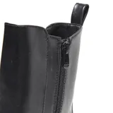 Bota tipo Chelsea de caña media en color negro, con paneles laterales elásticos, punta redondeada y suela chunky de goma con plataforma.