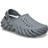 Zuecos Crocs modelo Echo Clog, de color negro, con diseño moldeado de aspecto futurista, aberturas de ventilación y correa trasera ajustable de tela con almohadilla para el talón.