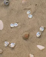 Par de caravanas de plata 925 con forma irregular de gota.