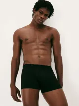 Pack de dos calzoncillos bóxer largos, uno negro y otro azul marino, confeccionados en algodón y elastano, con elástico personalizado en la cintura.