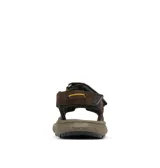 Sandalias de senderismo Columbia modelo Konos Hiker 3-Strap para hombre, color marrón, con tres correas de ajuste con velcro, plantilla con tratamiento antimicrobiano y suela de alta tracción.