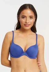 Soutien de lycra color violeta, con aro y copa preformada. Breteles fijos con largo regulable.