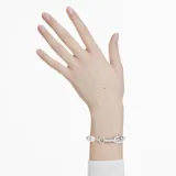 Pulsera plateada con una sección de cadena de eslabones gruesos y otra de perlas blancas. El cierre está formado por eslabones decorados con cristales transparentes.