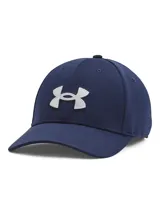 Gorra deportiva Under Armour modelo Mens UA Blitzing, de color azul marino con el logo de la marca bordado en relieve en color blanco en la parte frontal. Cuenta con visera precurvada, diseño estructurado y banda elástica interior que absorbe el sudor.