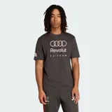 Remera de algodón color gris oscuro con cuello redondo y mangas cortas. Presenta estampado frontal con el logo de Audi, Revolut y F1 Team en color claro, además del logo de Adidas en la manga.