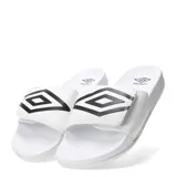 Chanclas Umbro de color negro, con banda superior ajustable mediante velcro y detalle del logo de la marca en relieve.