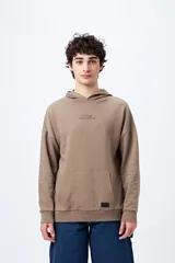 Canguro color tostado de corte relajado, con capucha, bolsillo tipo canguro y puños ajustados. Presenta bordado frontal y trasero con lettering “Mont Saint-Michel”.