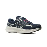 Championes deportivos Skechers Go Run Consistent 2.0, diseño de horma ancha (Wide Fit) en color azul marino con detalles en blanco y rojo. Confeccionados con parte superior de malla atlética y superposiciones de cuero, cuentan con amortiguación de mediasuela ULTRA LIGHT y plantilla transpirable Air-Cooled Goga Mat.