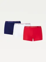 Pack de tres bóxers Tommy Hilfiger color rojo, confeccionados en algodón elástico con cintura elástica distintiva con el logo de la marca.