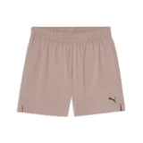 Short deportivo Puma de corte estándar, color rosa viejo, con cintura elástica y logo de la marca estampado en la pierna derecha. Cuenta con aberturas laterales en el ruedo.