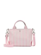 Mini bolso bandolera Victoria's Secret con diseño de rayas verticales en tonos rosados, asas cortas de mano y correa ajustable y extraíble.