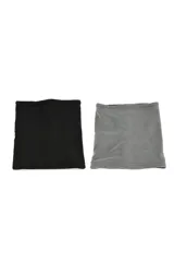 Cuello polar térmico de color negro, con cordón elástico ajustable y cierre de tanca.