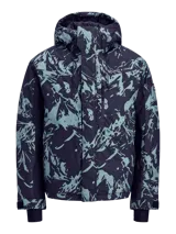 Campera técnica de esquí impermeable y cortaviento, con estampado abstracto en tonos azul marino y celeste. Cuenta con capucha ajustable, cierre frontal con tapeta, bolsillos con cierre, ventilación bajo los brazos y ajustes en los puños para protección contra la nieve.