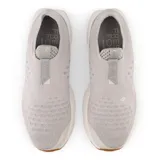 Championes New Balance Fresh Foam X 1080 Unlaced color gris claro, sin cordones, con capellada de tejido de punto elástico y suela de goma con tecnología Fresh Foam X.