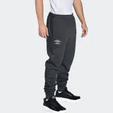 Pantalón de jogging Umbro color gris oscuro, con cintura elástica, puños acanalados en los tobillos y logo de la marca bordado en blanco en la pierna.
