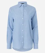 Camisa de tricolina marca Cortelle, con cuello solapa, abotonado delantero y mangas largas, con estampa de rayas en hilo teñido.