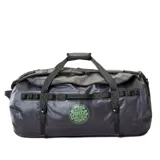 Bolso de viaje Rip Curl Surf Series 60L, color negro, fabricado con poliéster reciclado. Cuenta con construcción totalmente sellada, sección principal amplia con bolsillo interior y múltiples opciones de transporte.