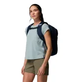 Mochila azul marino Atlas Explorer de 28L, con múltiples compartimentos interiores, bolsillo de red con cierre y espacio acolchado para dispositivos.