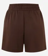 Bermuda deportiva femenina color marrón, confeccionada en modal, con cintura elástica y detalle de pliegues.