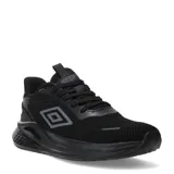 Championes deportivos Umbro modelo Pure Step, color negro con detalles en gris oscuro. Presentan un diseño de malla transpirable, cierre con cordones y suela con amortiguación.