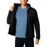 Campera polar con cierre frontal completo, cuello alto y bolsillos laterales y en el pecho con cierre. Diseño funcional y versátil.