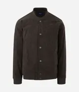Campera bomber masculina de terciopelo cotelé color beige, con cuello redondo, mangas largas, cierre frontal de botones forrados, bolsillos laterales y terminaciones de elástico en puños y cintura.