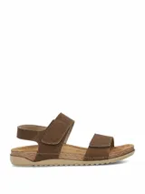 Sandalias planas de mujer modelo Evana Brown, de color marrón, con tiras ajustables con cierre de contacto, plantilla contorneada y suela texturizada.