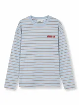 Remera de manga larga con diseño a rayas horizontales celestes y marrones, cuello redondo y el texto "VISUAL LAB" bordado en el pecho.