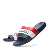 Chanclas azules con franja tricolor (rojo, blanco y azul) y la palabra "Nacional" estampada en blanco.