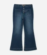 Pantalón de jean modelo flare, de tiro alto, con cierre frontal de botones a la vista y bolsillos funcionales.