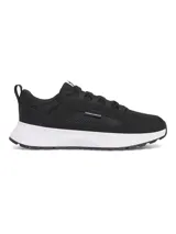 Championes Under Armour modelo Street Mirage, color negro con entresuela blanca. Presentan una parte superior de malla transpirable con superposiciones de gamuza, cierre de cordones y suela de goma duradera.