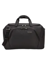 Bolso de mano Thule Crossover 2 Duffel de 44 litros, color negro, con diseño ergonómico y perfil delgado. Cuenta con múltiples compartimentos organizadores, sistema PowerPocket para cables, bolsillo acolchado para tablet de hasta 11 pulgadas, manijas acolchadas y correa para hombro desmontable.