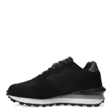 Championes urbanos Umbro, color negro con detalles en gris y blanco. Presentan una combinación de materiales textiles y sintéticos, con el logo de la marca en el lateral y una suela dentada de estilo deportivo.